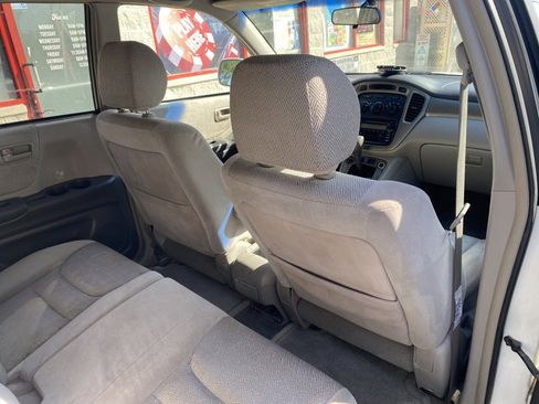 Used 2003 Toyota Highlander 2WD V6 image 12