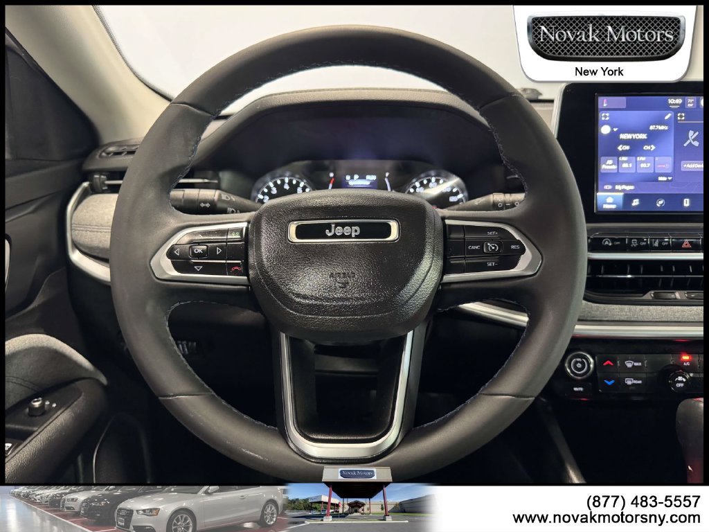 Used 2022 Jeep Compass Latitude AWD/4WD image 17