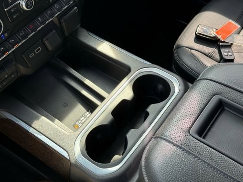 Used 2022 GMC Sierra 1500 Denali w/ Denali Premium Package image 42