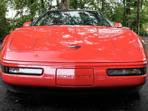 Used 1991 Chevrolet Corvette Coupe RWD image 13