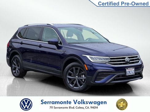 Used 2022 Volkswagen Tiguan SE w/ Panoramic Sunroof Package image 1