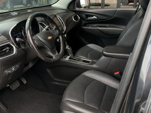 Used 2020 Chevrolet Equinox Premier AWD/4WD image 2