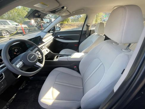 Used 2025 Hyundai Sonata SEL FWD image 27