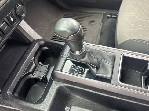 Used 2023 Toyota Tacoma TRD Off-Road AWD/4WD image 21