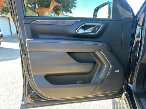 Used 2023 Chevrolet Tahoe Premier image 30