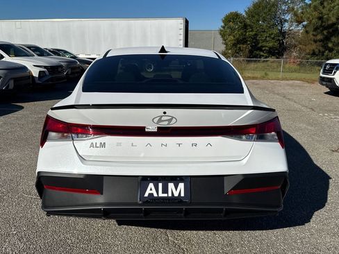 New 2025 Hyundai Elantra Sport image 4