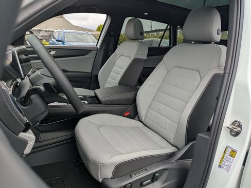 New 2026 Volkswagen Atlas Cross Sport SEL R-Line AWD/4WD image 27