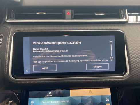 Used 2021 Land Rover Range Rover Velar R-Dynamic S image 18