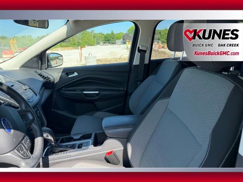 Used 2018 Ford Escape SE AWD/4WD image 9