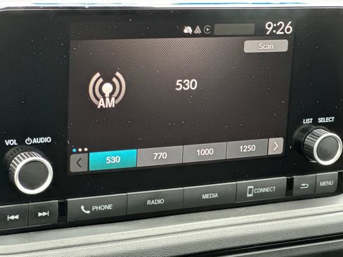 Certified 2025 Honda Accord SE image 17