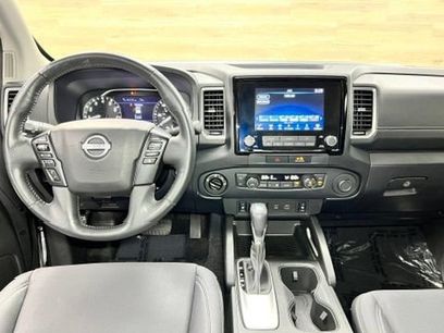 Used 2023 Nissan Frontier SV w/ SV Convenience Package