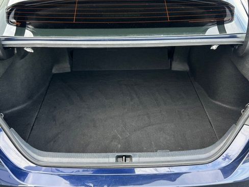 Used 2021 Toyota Camry SE FWD image 12