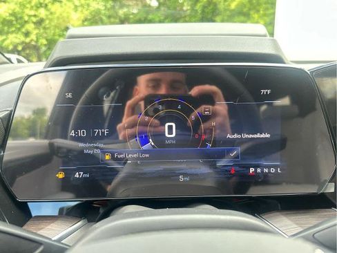 New 2025 Chevrolet Suburban Premier image 36