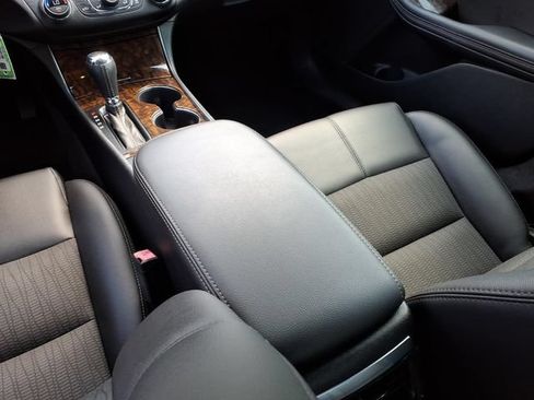 Used 2014 Chevrolet Impala LT FWD image 22