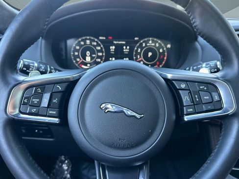 Used 2019 Jaguar F-PACE S image 16