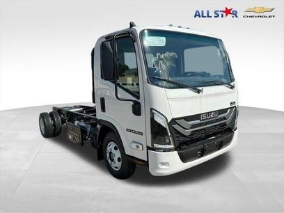 New 2025 Isuzu NPR