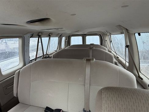 Used 2012 Ford E-350 and Econoline 350 XLT image 13