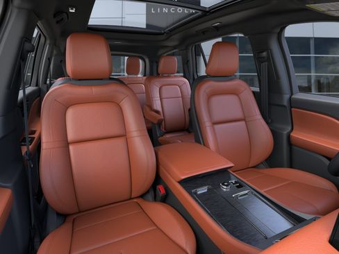 New 2026 Lincoln Aviator Reserve w/ Jet Appearance Package AWD/4WD image 10
