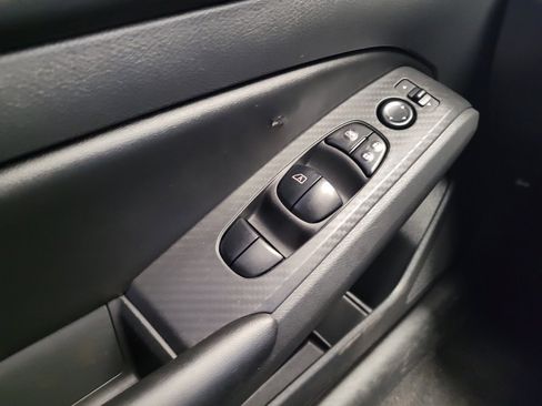 Used 2024 Nissan Altima 2.5 S FWD image 27