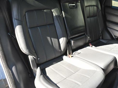 Used 2019 Land Rover Range Rover Sport HSE Dynamic image 29