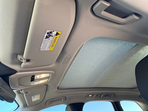 New 2026 Volvo XC60 B5 Plus w/ Protection Package Premier image 20