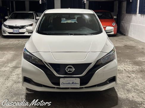 Used 2019 Nissan Leaf S w/ S Charge Package FWD image 3