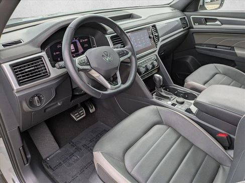 Used 2021 Volkswagen Atlas Cross Sport SEL Premium R-Line image 10