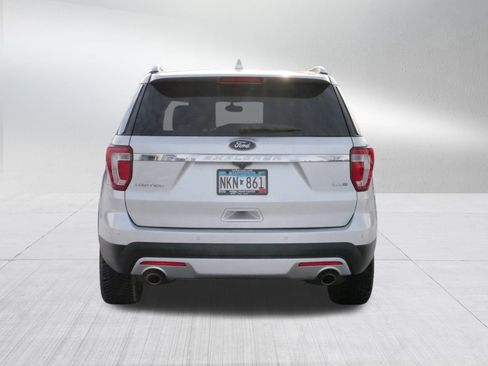 Used 2016 Ford Explorer Limited image 6