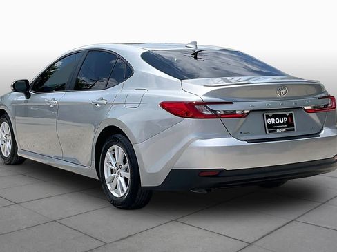 Used 2025 Toyota Camry LE w/ Convenience Package FWD image 12