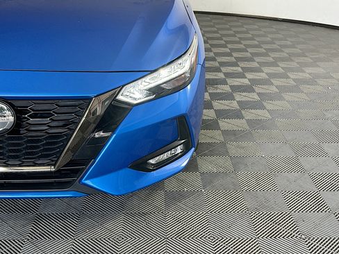 Used 2022 Nissan Sentra SR FWD image 9