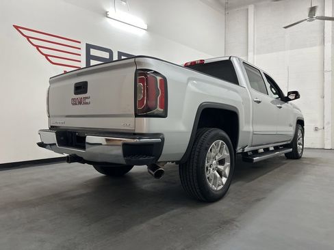 Used 2018 GMC Sierra 1500 SLT w/ Texas SLT Premium Package AWD/4WD image 9