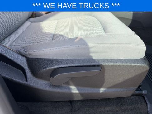 Used 2015 Chevrolet Colorado W/T w/ WT Convenience Package AWD/4WD image 30