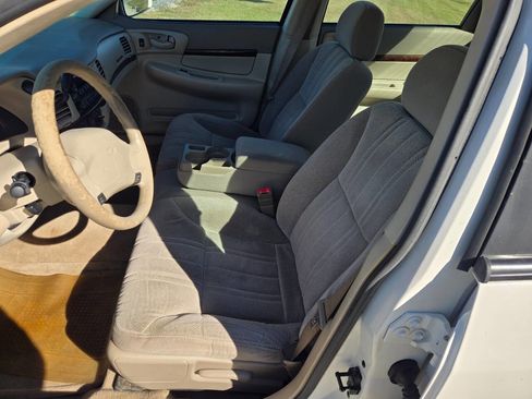 Used 2003 Chevrolet Impala w/ Preferred Equipment Group image 9