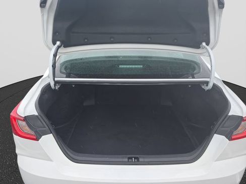 Used 2026 Toyota Camry SE FWD image 12