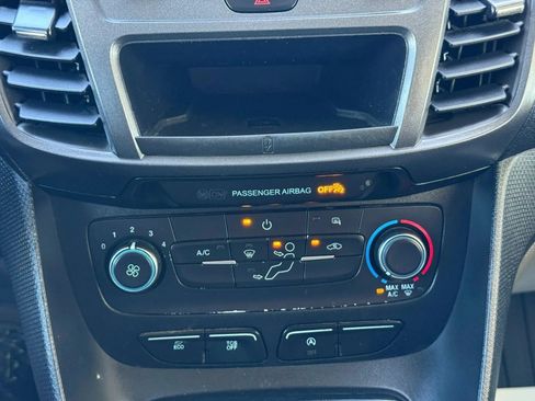 Used 2019 Ford Transit Connect XLT FWD image 23