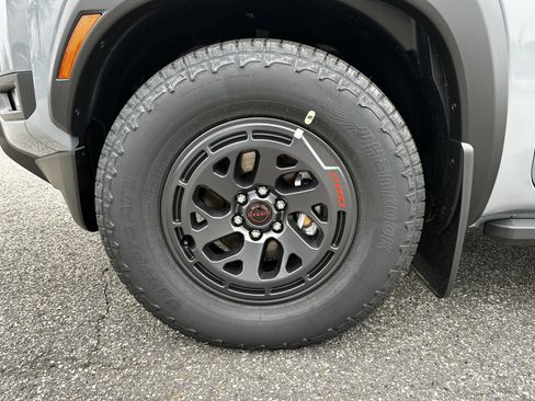 New 2026 Nissan Frontier Pro-X w/ Pro-X Convenience Package image 11