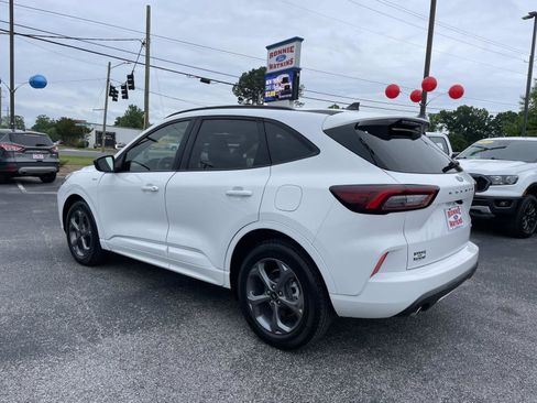 Used 2023 Ford Escape ST-Line w/ Equipment Group 301A FWD image 6