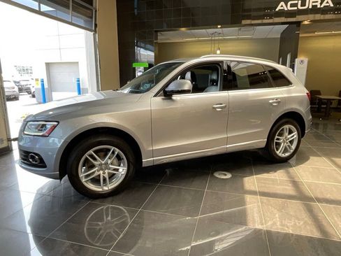 Used 2015 Audi Q5 2.0T Premium Plus w/ Technology Package AWD/4WD image 3