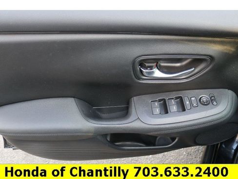 Used 2023 Honda HR-V LX image 18