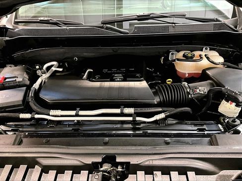 Used 2022 Chevrolet Silverado 1500 LT AWD/4WD image 30