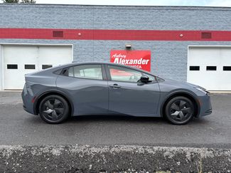 Used 2024 Toyota Prius LE FWD video 2