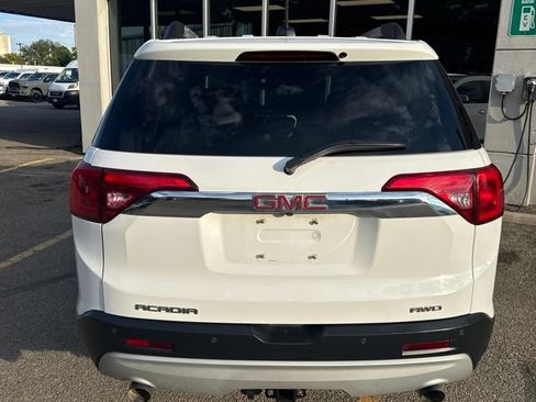 Used 2017 GMC Acadia SLT AWD/4WD image 3