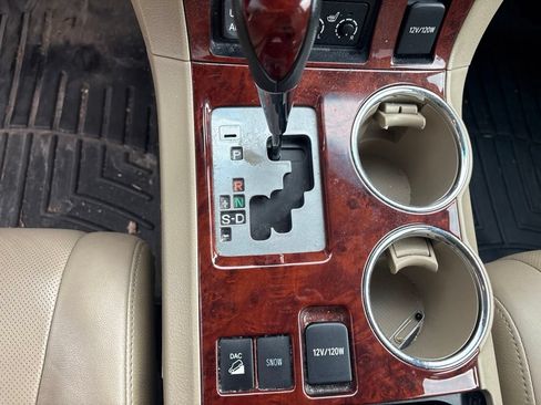 Used 2013 Toyota Highlander Limited AWD/4WD image 18