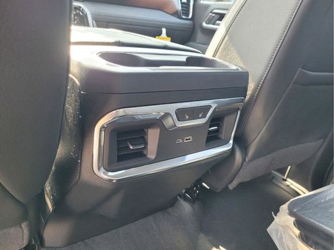 New 2026 GMC Sierra 2500 Denali w/ Denali Reserve Package AWD/4WD image 16