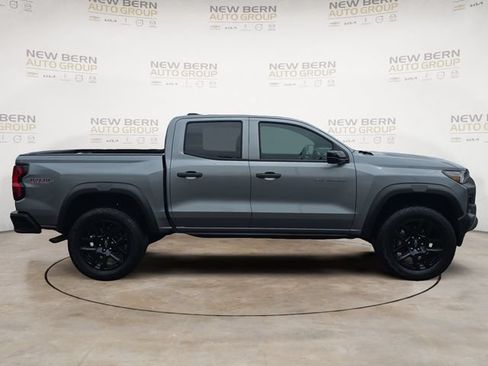 Used 2024 Chevrolet Colorado Trail Boss w/ Technology Package AWD/4WD image 6