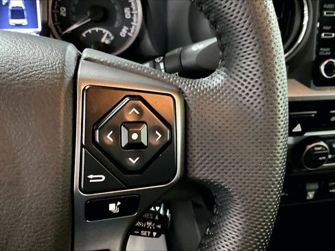 Used 2023 Toyota Tacoma Limited AWD/4WD image 24