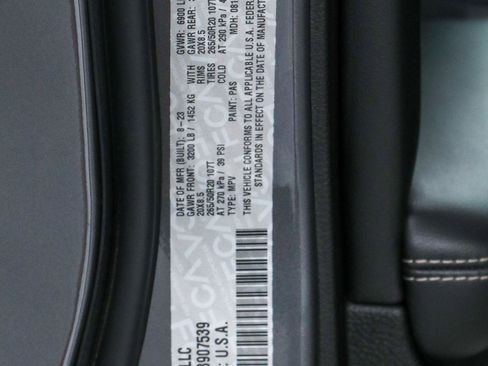 Used 2023 Jeep Grand Cherokee 30th Anniversary AWD/4WD image 34