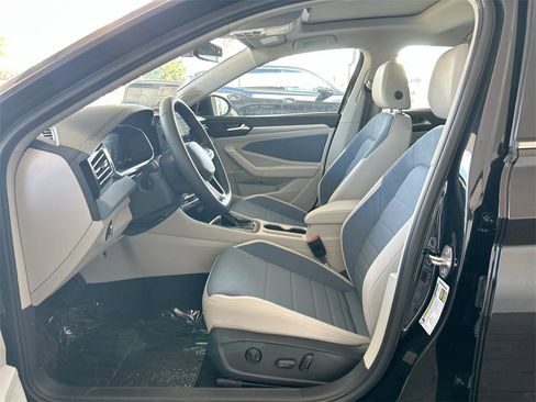New 2026 Volkswagen Jetta SE image 11