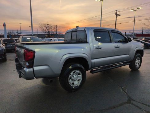 Used 2018 Toyota Tacoma SR w/ SR Convenience Package image 5