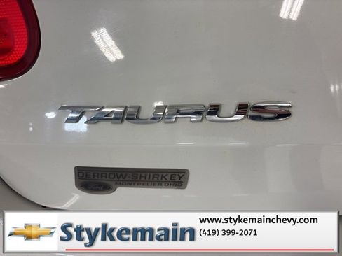 Used 2012 Ford Taurus SEL image 31